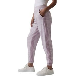 Athleta Brooklyn lined camo joggers